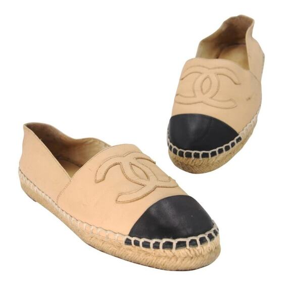 Chanel Espadrille 37 Large CC Leather Embroidered Cap Toe Flats CC-0803N-0004